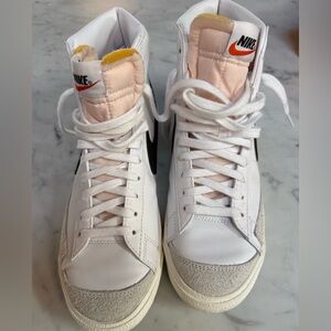 Nike Blazer Mid ‘77